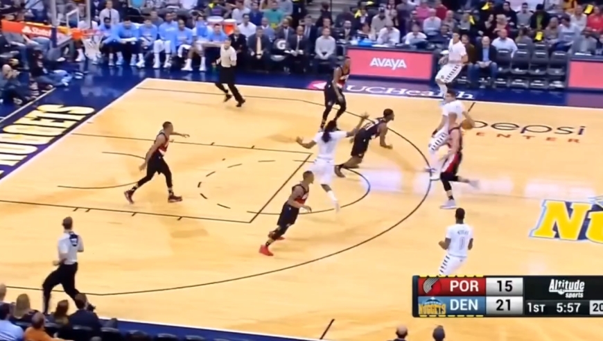 历史传球第一人 魔术师都自愧不如