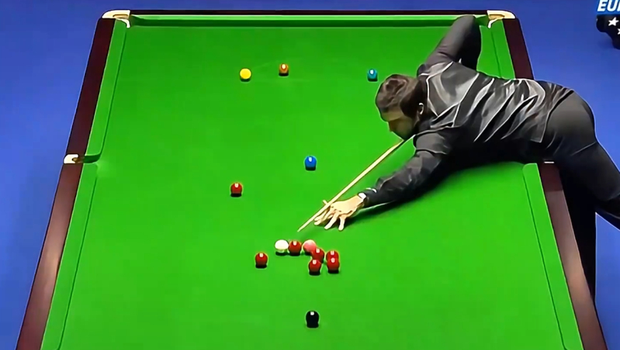 体坛记忆｜ 奥沙利文最秀147，极限走位狂秀杆法，打完球迷起立欢呼