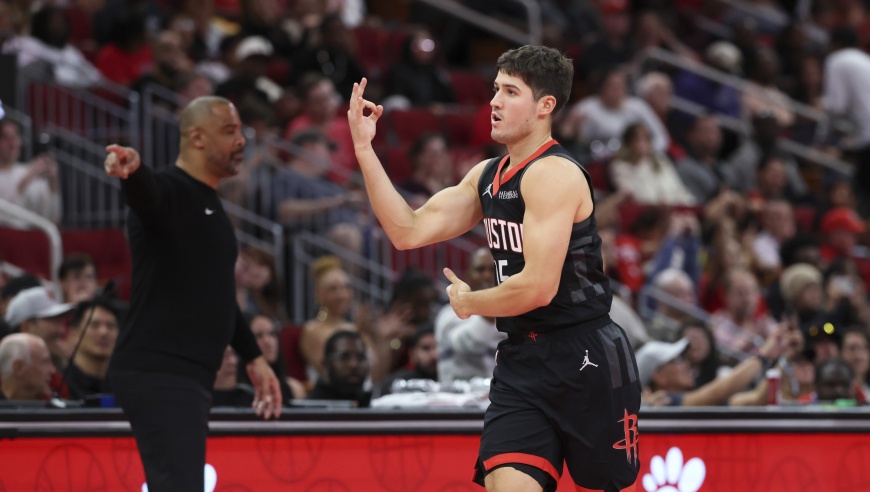 已11次末节被逆转，火箭困境非偶然！美媒支招乌度卡重用一人破局