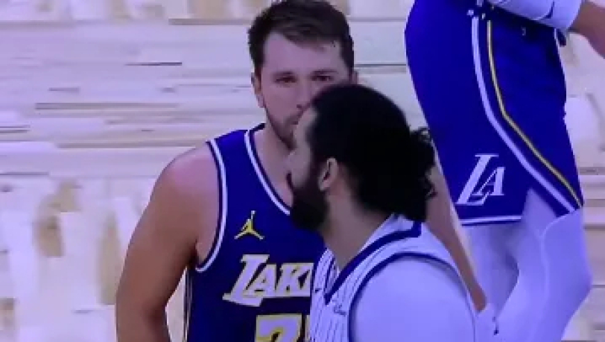 东契奇比塔泽互喷原声：比先说垃圾话，东脏话回应激化冲突