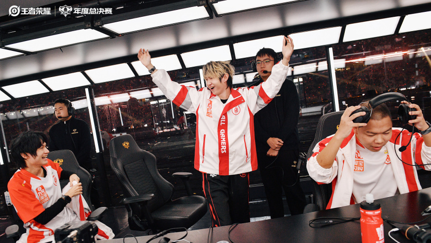 2025年挑杯，或许是KPL黄金一代落幕的句号，KPL未来靠无畏撑起来？