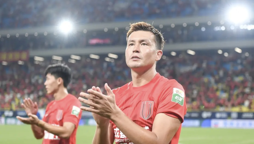 与女球迷撩骚！34岁前国脚回应：5年前我就离婚了 要找出幕后黑手