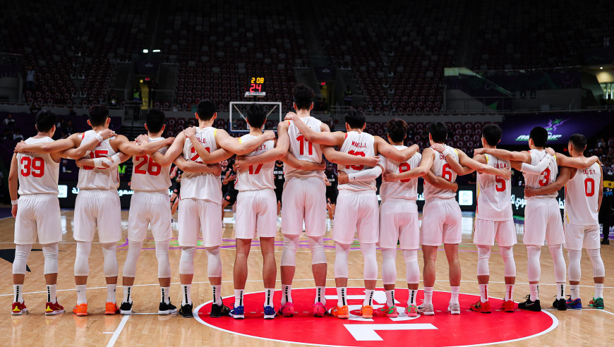 媒体人：中国男篮微弱优势排名小组第三，下一场依旧是生死战