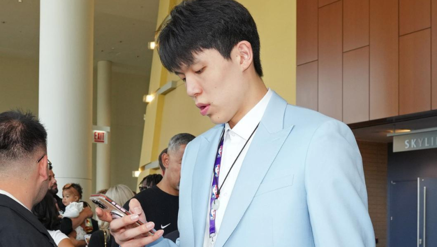 连丢总决赛后急出招！步行者送走两人，火箭重金签人，杨瀚森16顺位正式登陆NBA