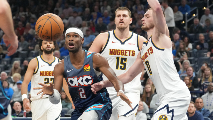 亚历山大复出轰36+9：拿球砸约基奇吃T 加时休战坐场边捂嘴大笑