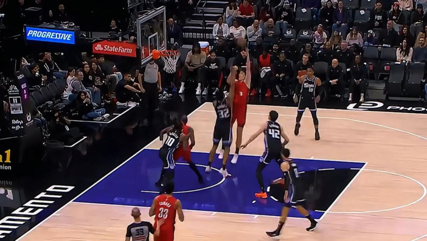 杨瀚森首节vs国王三分钟全过程：登场慢热 随后得分+抢断+助攻