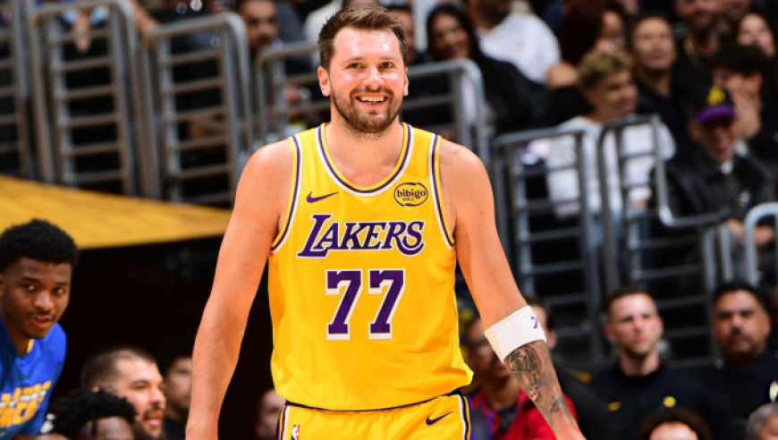 东契奇轰44分9板5助3断2帽！首节22分连创纪录 获主场MVP呼声