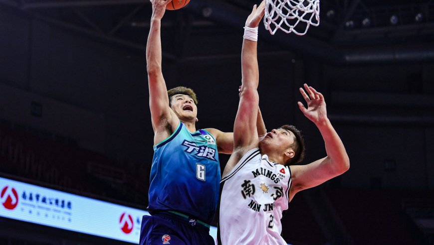 CBA俱乐部杯积分榜！新疆、广州、香港晋级1/8决赛，广厦接近八强