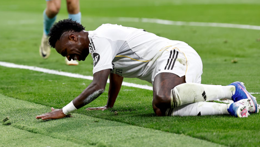 伯纳乌&ldquo;公敌&rdquo;！维尼修斯被狂嘘整场，西媒：球迷的愤怒达到极致