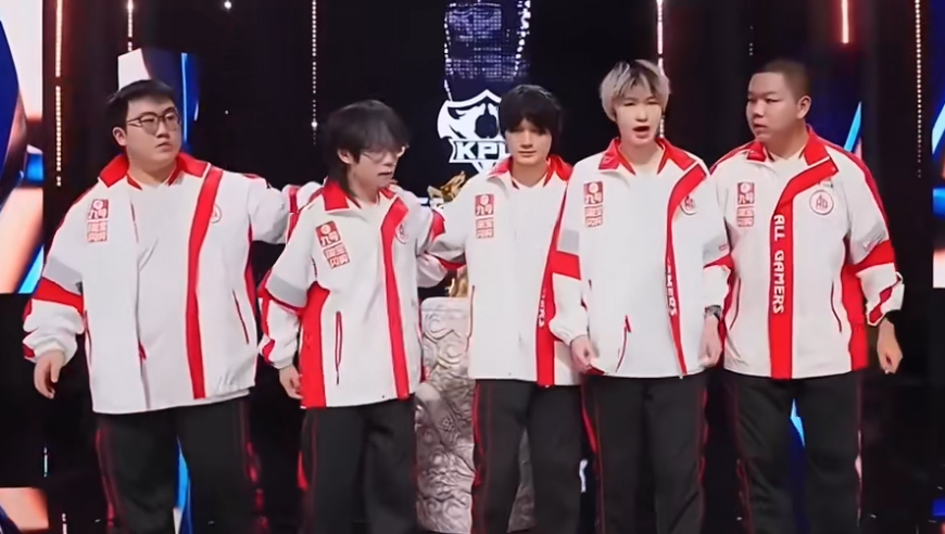 狼队道崽扬言要终结“AG王朝”，你小胖哥如今都不敢这么狂！