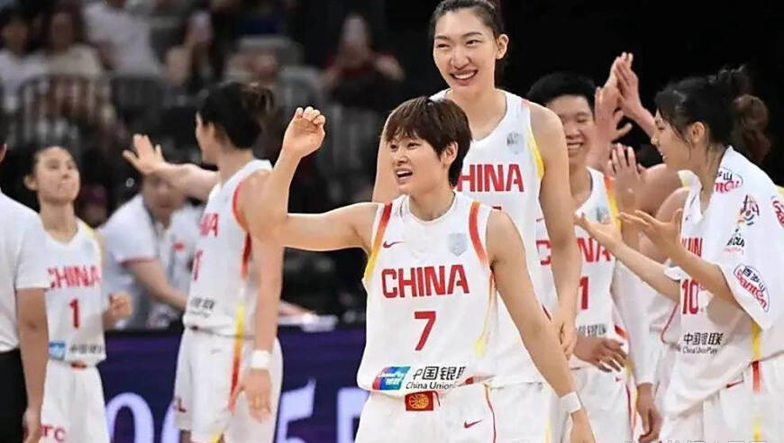 中国女篮半决赛时间公布，宫鲁鸣霸气点评日本，韩旭教张子宇策略
