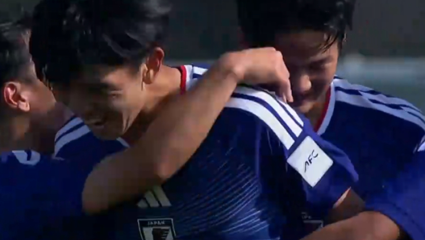 日本乱战破门！淘汰赛3战韩国轰7球，佐藤龙之介策动，小泉佳弦建功
