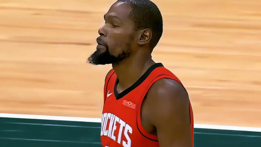 演我？杜兰特回到场上火箭连续三次失误 库兹马死神位还命中三分