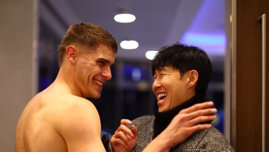 孙兴慜调侃范德芬：你那个一条龙进球比我的更精彩吗？