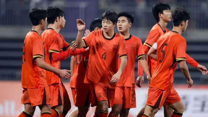 2-0、1-0、2-0！恭喜中国队，短短4天3杀亚洲冠军！球迷欢呼