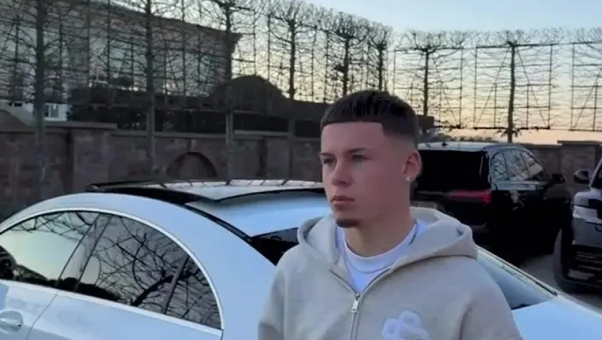 鲁尼大儿晒家中1.8亿豪宅 占地22个足球场能养14匹马长子已承家业