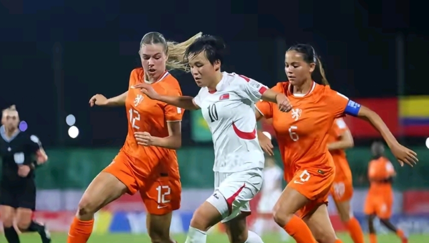 朝鲜U17女足被隆重接见，队员纷纷感动落泪，平壤户口已到手