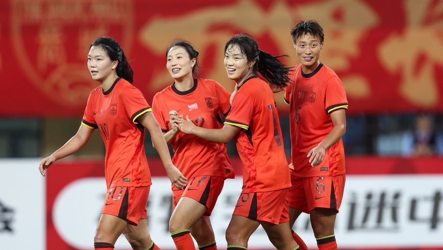 U20中国女足7-0柬埔寨：两度任意球得分门将被打哭王爱芳神仙球