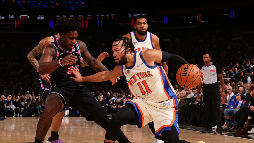 强到离谱！布伦森vs热火47分全过程：各种硬解单打+空中拧麻花