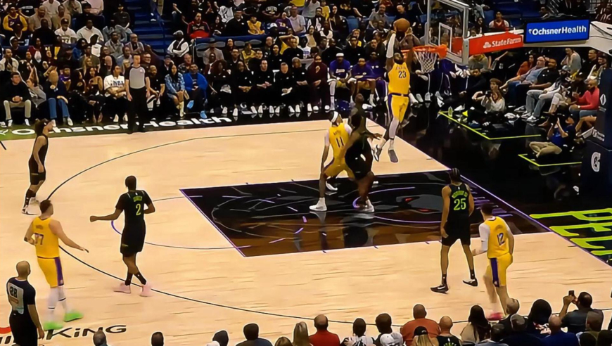 卢卡魔术师！东契奇妙传海斯打2+1 随后又助飞詹姆斯空接暴扣