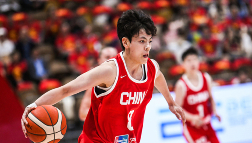 女篮外线核心爆发！杨舒予25分集锦：三分9中5火力全开