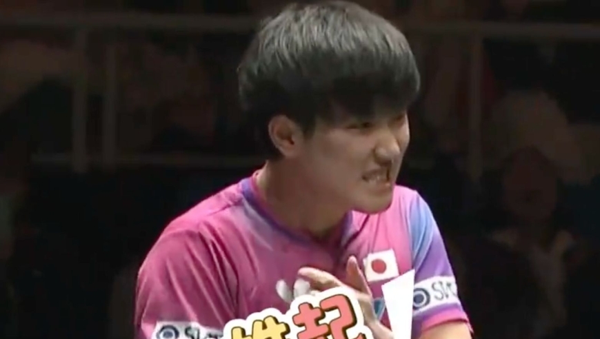 成都观众齐为对手加油！张本智和崩溃：我快要被杀了 给我配保镖