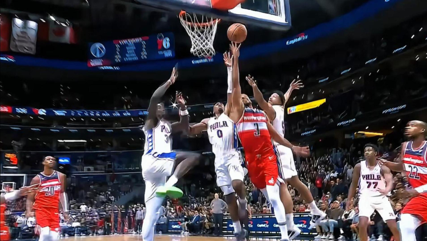 76人奇才末节生死时刻神剧情：格雷姆斯关键三分 CJ准绝杀无效