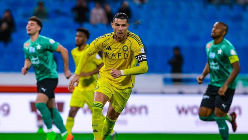 5-0！利雅得胜利获11连胜，2分优势领跑，41岁C罗传射+斩生涯第965球