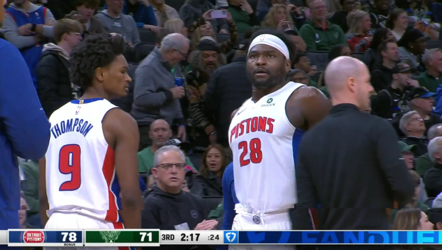 活塞雄鹿冲突！斯图尔特向波蒂斯举拳头 累计两次技犯被驱逐