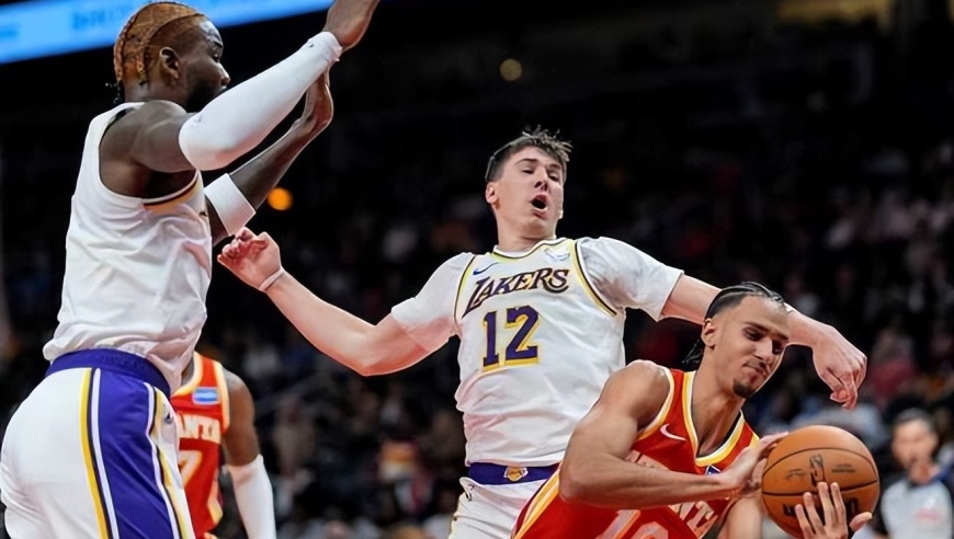 湖人最惨一战三节被吊打26分！东契奇27分钟就下班 老鹰7人上双