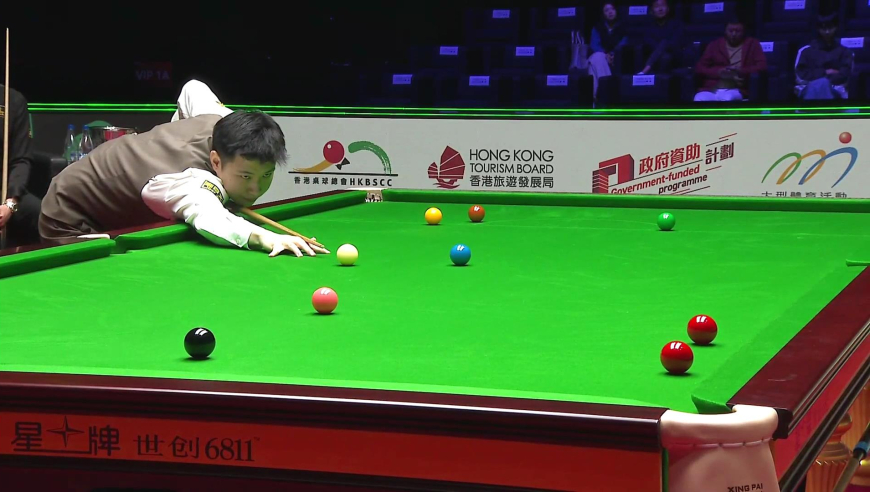 绝地翻盘！赵心童1-4落后连扳四局，惊天逆转塞尔比！