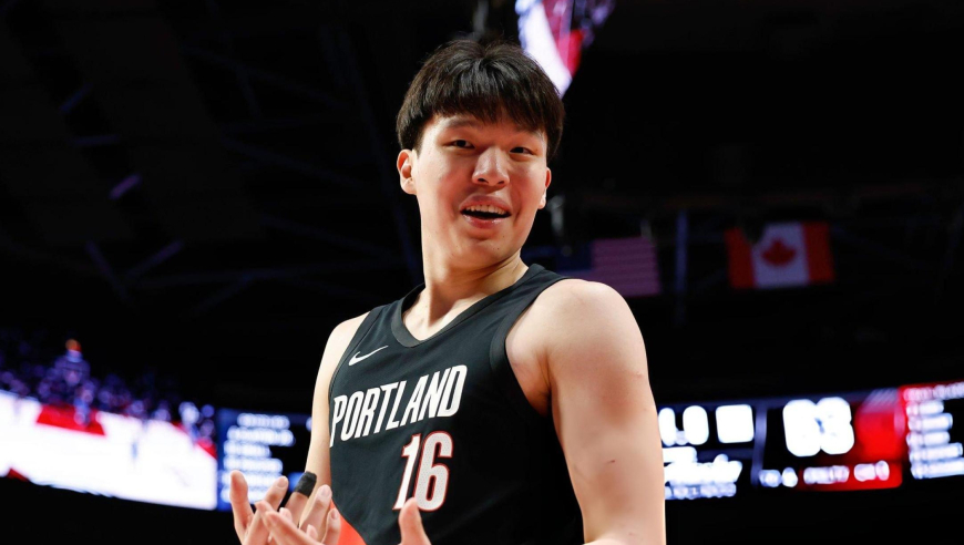 杨瀚森3分半钟3犯规！开拓者再胜灰熊  格兰特29分克林根20+19