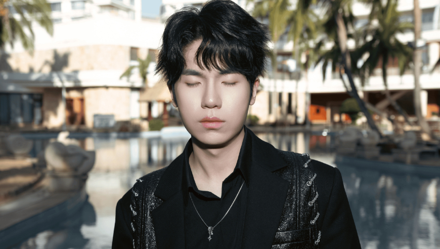 何猷君发文力挺花海：忽略舆论，你就是KPL毫无争议的GOAT