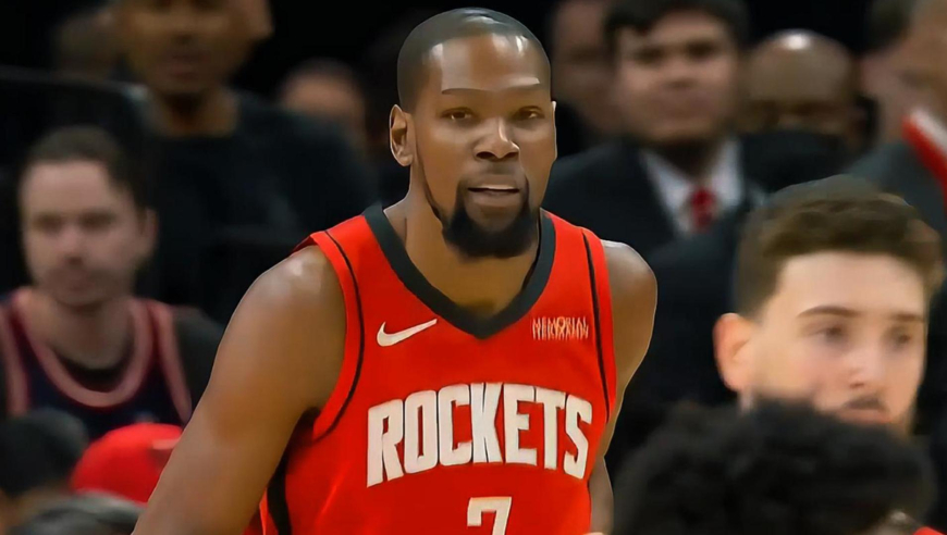 对轰！暂停归来火箭阿门再冲击篮下 杜兰特回应三分拿到首次得分