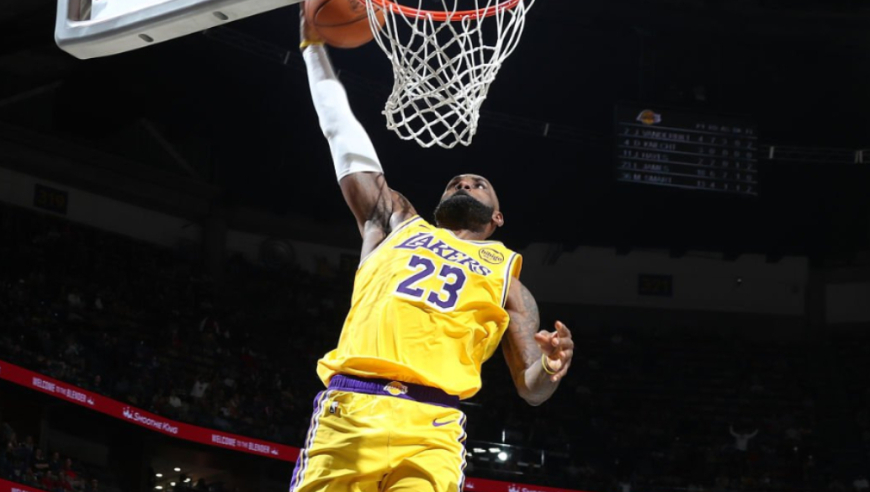 41岁詹姆斯还能飞！轰30分8板8助获3连胜：单场4记炸扣太猛了