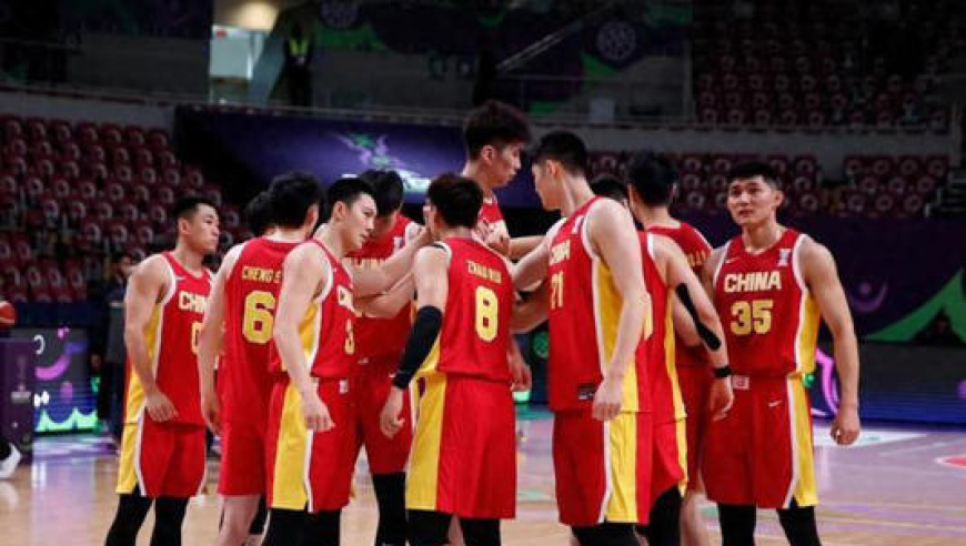 1分惜败！中国男篮7大主力缺席名单首度公开，球迷吵翻：有他们在能夺冠吗？​