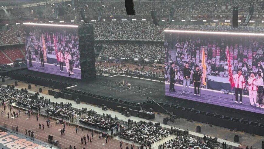 燃爆了！到场观众62196人！破吉尼斯世界纪录