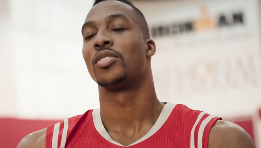 体坛记忆｜霍华德破产还能住800万美元豪宅？托尼帕克在家都开水上乐园了