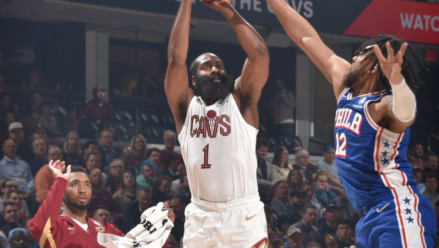 29000分里程碑！哈登21+5+5成历史首人 骑士横扫76人