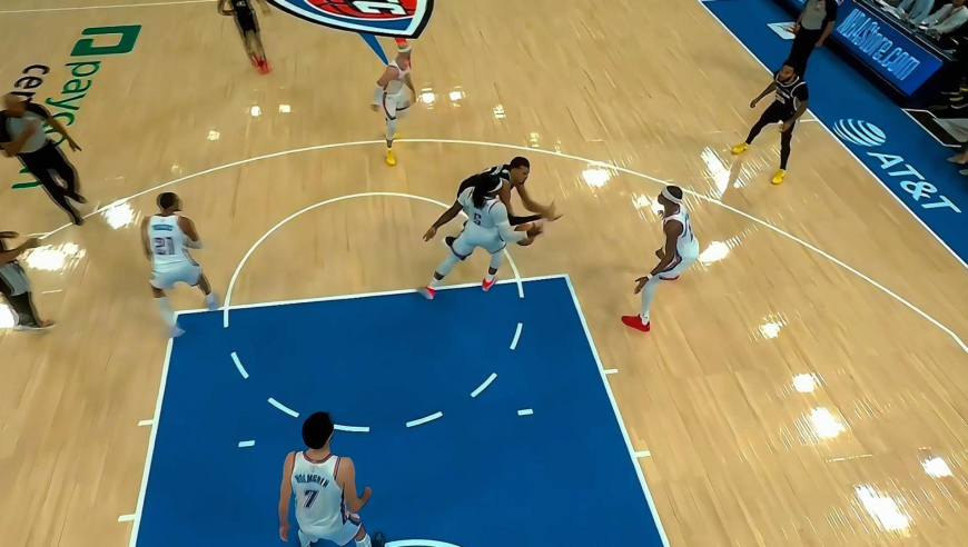 能攻还能传！文班亚马造犯规两罚全中 随后假投真传哈珀肆虐雷霆