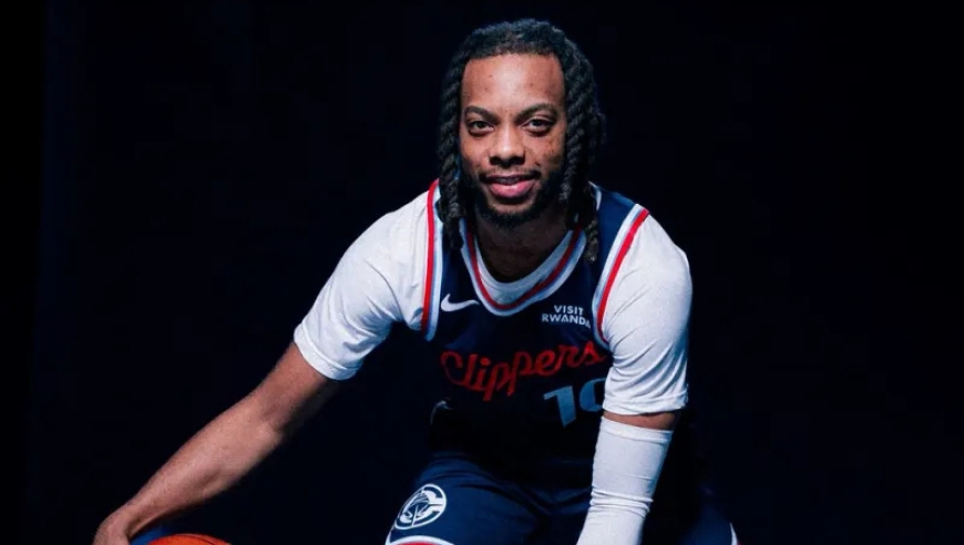 首秀9+7+4+3！又是神经刀，伦纳德两场出手49次，没哈登全是单打