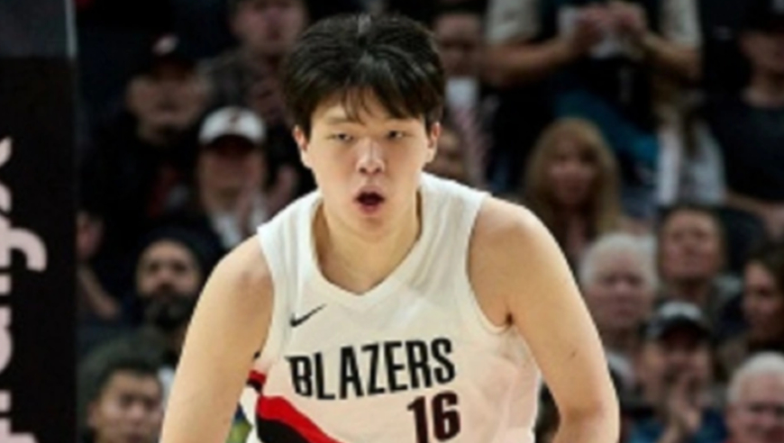 笑死！杨瀚森跟郭艾伦比三分，结果被艾伦无情嘲讽