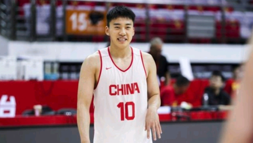 中国男篮的锋线答案，王俊杰到底是什么来头？
