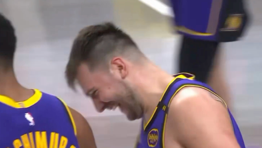 正式官宣！赛季第1个下课！解散！现在，东契奇可就放心了