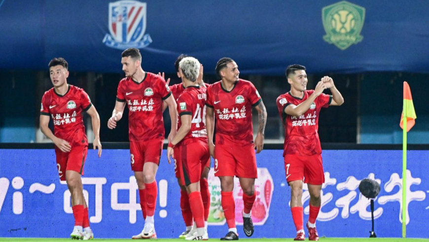 开局两进球被吹！河南4-1深圳结束6轮不胜：钟义浩破门阿奇姆彭双响