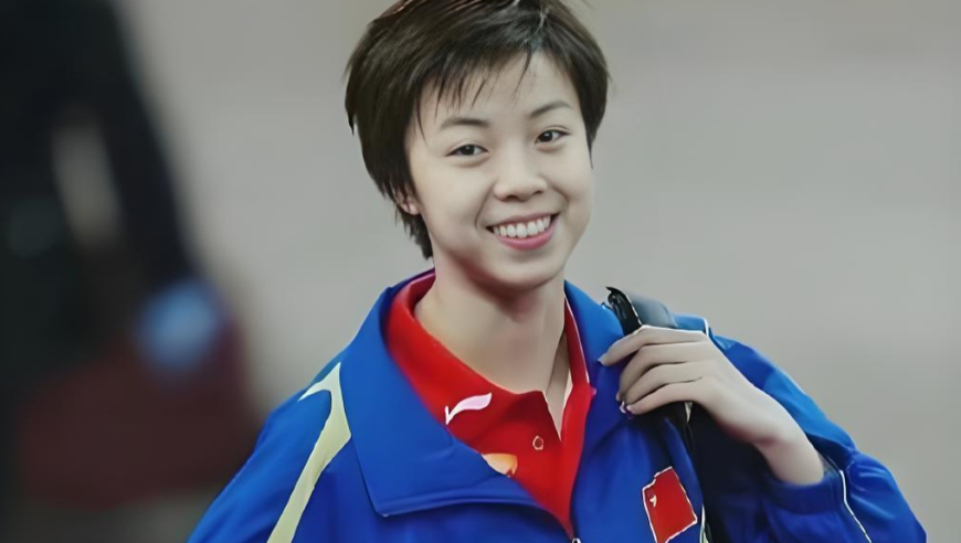 五年世界第一加19金收官！张怡宁雅典奥运4比0定乾坤，退役时仍处上升期