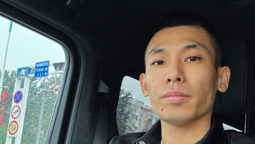 蓝战非被禁止关注，旭旭宝宝直播难掩兴奋，两人其实早有恩怨