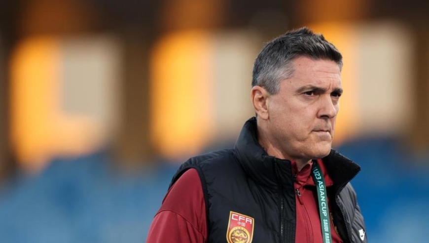 U23国足半场2球落后！媒体人热议：技术型击倒，目标进个球