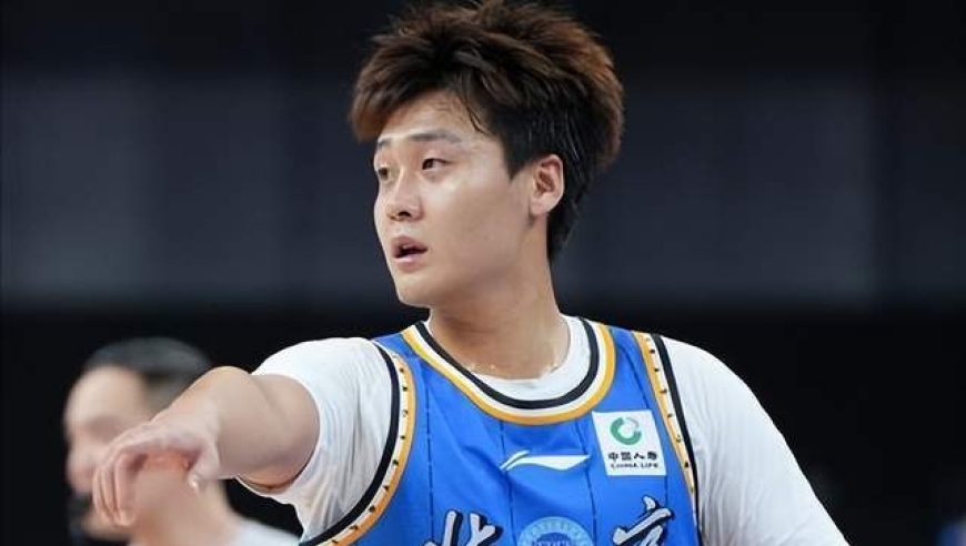 从顶薪到地域攻击！赵睿为何对新疆怨念这么大？线上直接怒喷