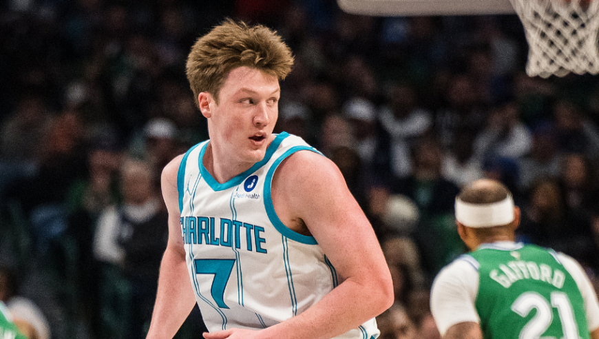 黄蜂克努佩尔vs独行侠34分准绝杀集锦：16中10+8记三分击败状元秀